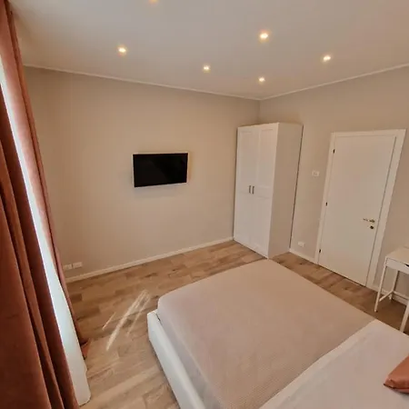 Flora House Apartmán
