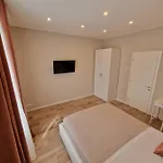 Flora House Apartment