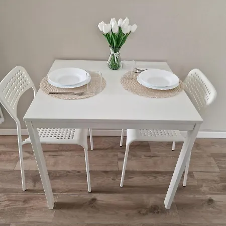 Flora House Apartment *